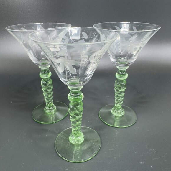 Vintage Uranium Stemware Glasses Cups Clear Etched UV Glowing Cups Barware Set 3 - Picture 5 of 16